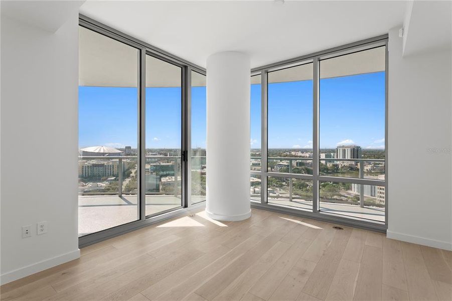 Spacious, unfurnished interior of a new home in , St. Petersburg (Image 35). Spacious, unfurnished interior of a new home in , St. Petersburg (Image 35).