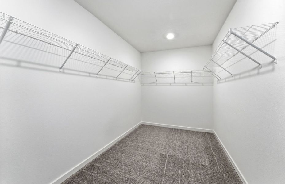 Spacious, unfurnished interior of a new home in Marion Ranch, Ocala (Image 23).