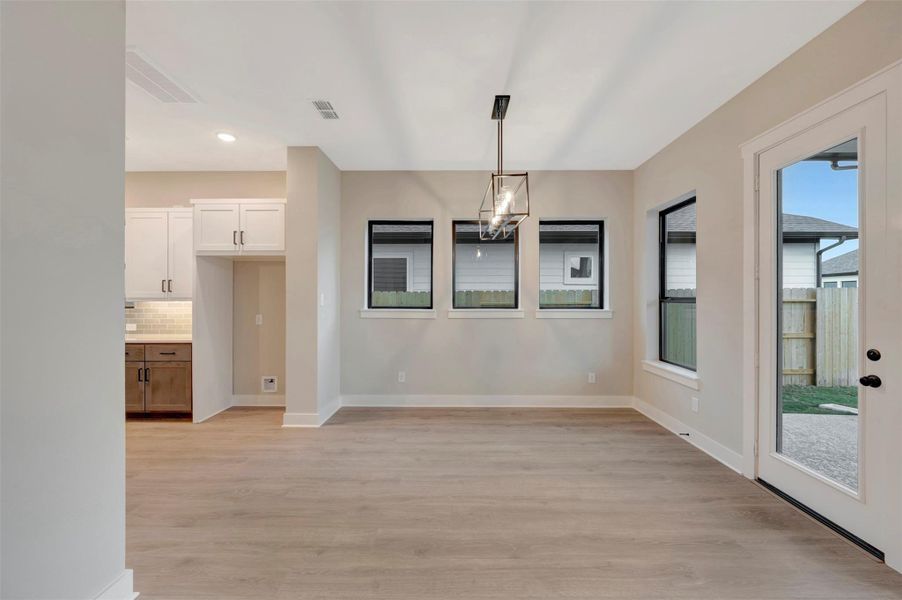 Spacious, unfurnished interior of a new home in ARTAVIA 50' Homesites, Conroe (Image 28).