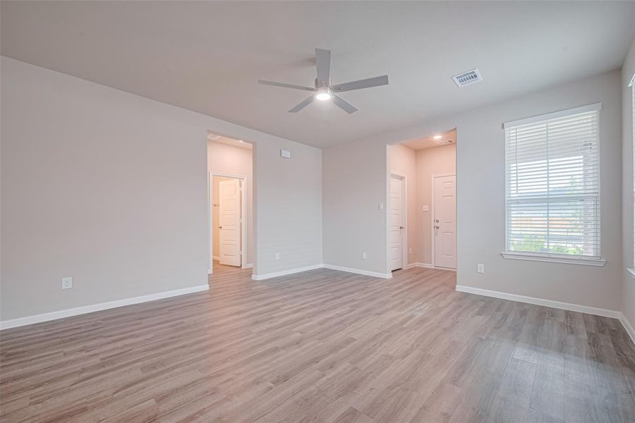 Spacious, unfurnished interior of a new home in La Segarra, Brookshire (Image 24). Spacious, unfurnished interior of a new home in La Segarra, Brookshire (Image 24).