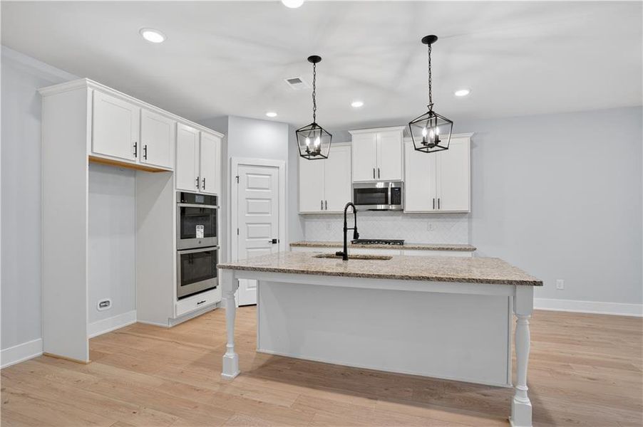 Furnished interior view inside a new home in , Villa Rica (Image 8).
