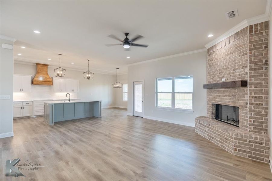 Spacious, unfurnished interior of a new home in , Abilene (Image 16). Spacious, unfurnished interior of a new home in , Abilene (Image 16).