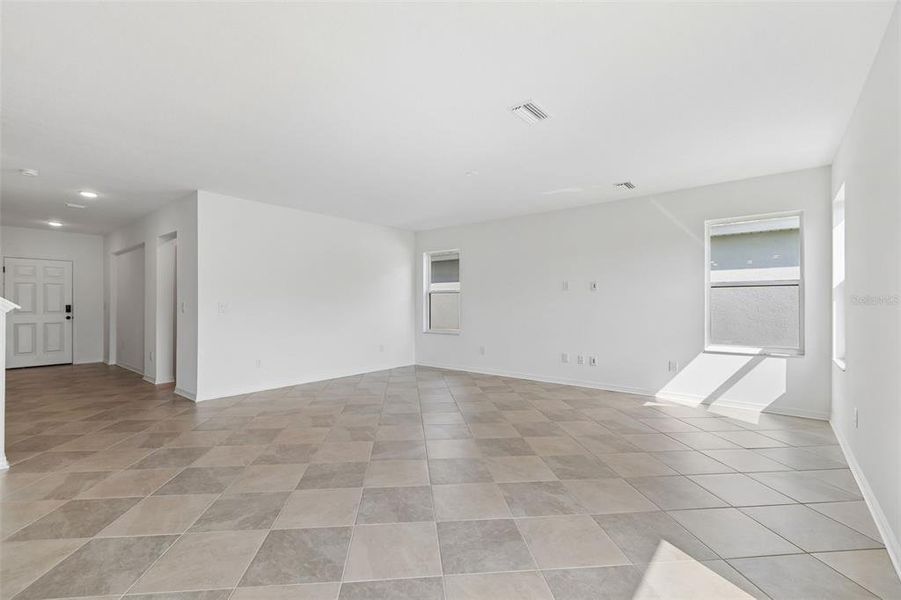 Spacious, unfurnished interior of a new home in Avalon West, Spring Hill (Image 47).