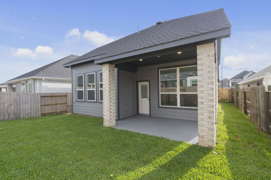 Representative exterior details of a home built from the Durango by Chesmar Homes in Emory Glen, Katy (Image 3). Representative exterior details of a home built from the Durango by Chesmar Homes in Emory Glen, Katy (Image 3).