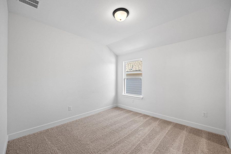 Spacious, unfurnished interior of a new home in Nolina, Georgetown (Image 32).