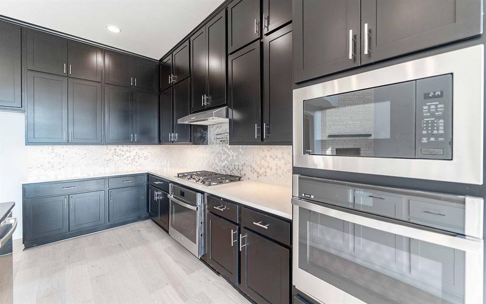 Furnished interior view inside a new home in Sonoma Verde, Rockwall (Image 4). Furnished interior view inside a new home in Sonoma Verde, Rockwall (Image 4).