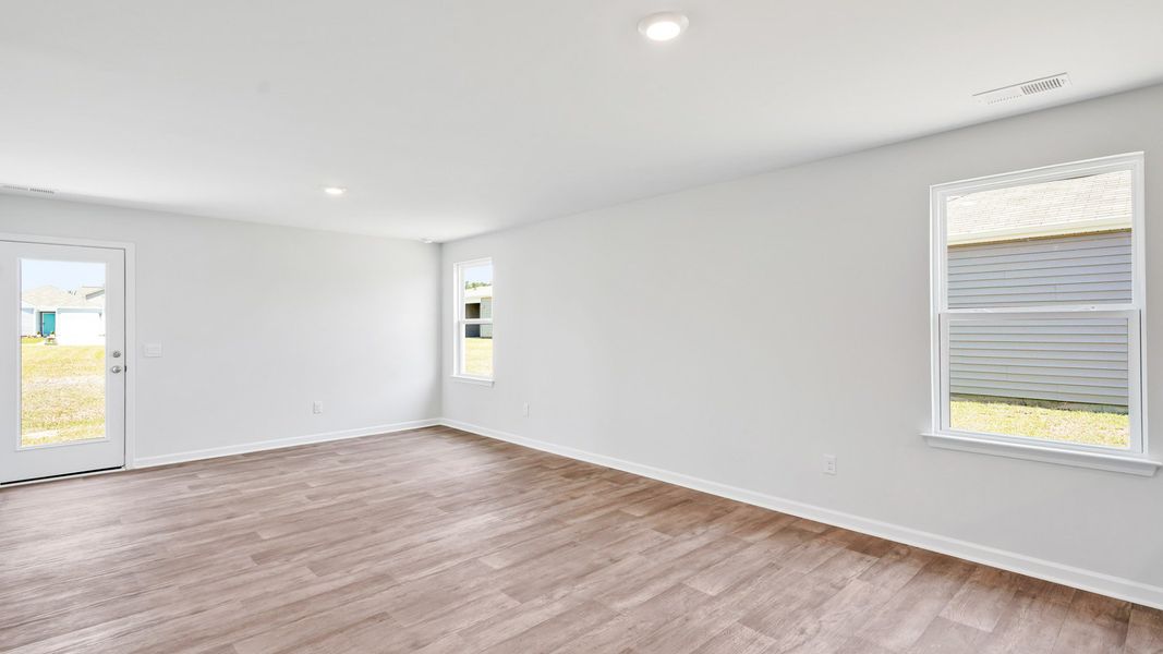 Spacious, unfurnished interior of a new home in Lockwood Landing, Supply (Image 14).