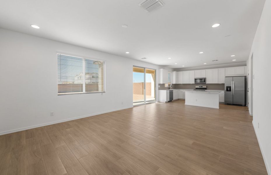 Spacious, unfurnished interior of a new home in Soleo, San Tan Valley (Image 26). Spacious, unfurnished interior of a new home in Soleo, San Tan Valley (Image 26).