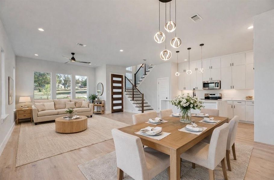 Furnished interior view inside a new home in , Dallas (Image 15).