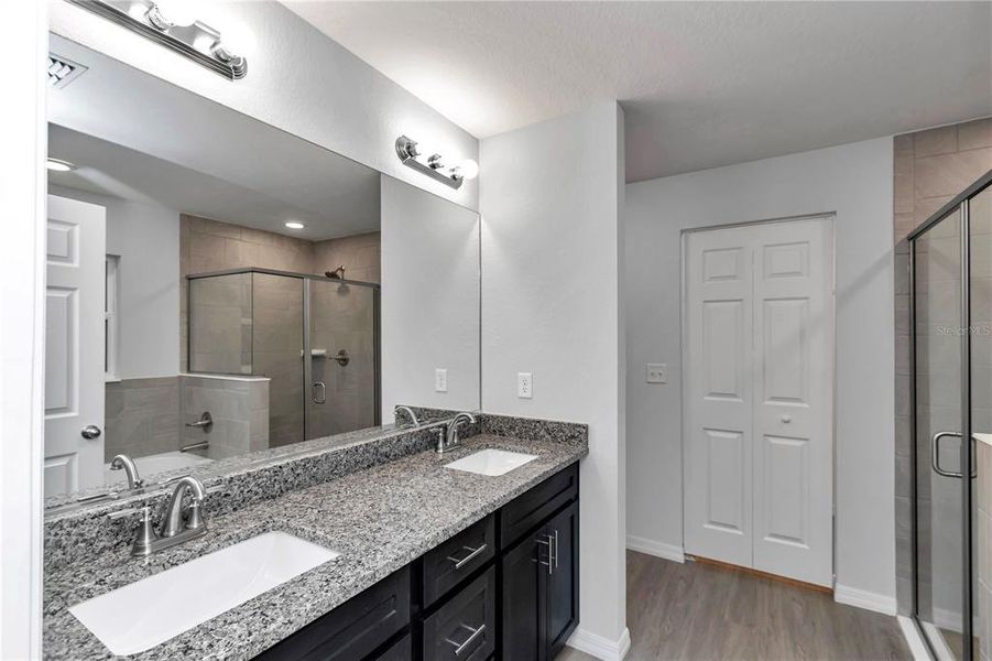 Furnished interior view inside a new home in , Ocala (Image 10).
