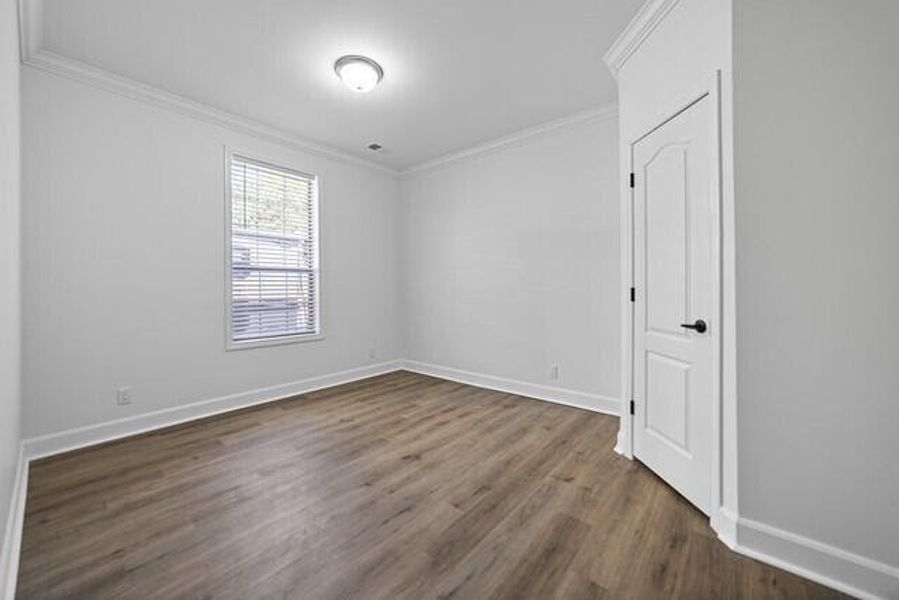 Spacious, unfurnished interior of a new home in , Cross (Image 20).