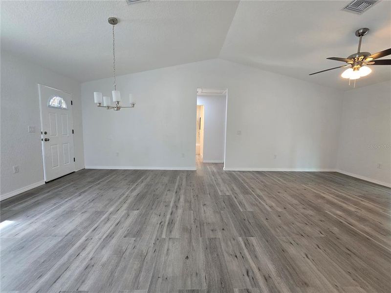 Spacious, unfurnished interior of a new home in , Ocklawaha (Image 39).