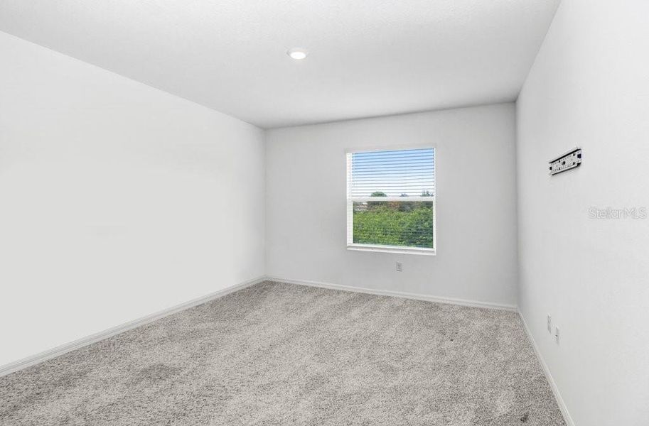 Spacious, unfurnished interior of a new home in , Apollo Beach (Image 24).