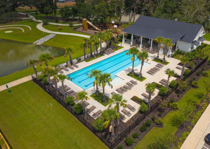 Community amenities in , Summerville (Image 32).