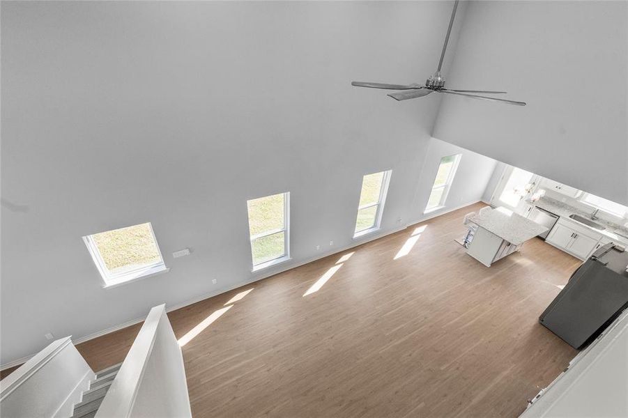 Spacious, unfurnished interior of a new home in , Tool (Image 16).