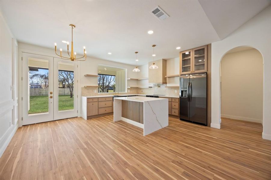 Furnished interior view inside a new home in , Terrell (Image 5).