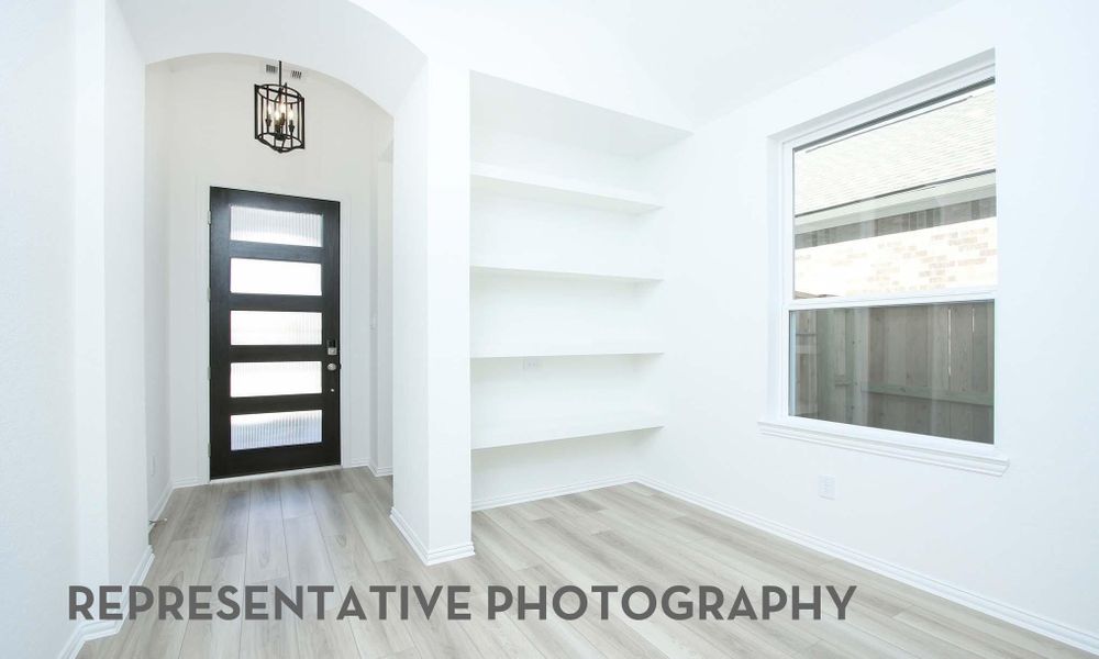 Spacious, unfurnished interior of a new home in Kresston, Montgomery (Image 17).