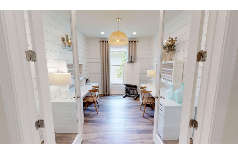 Representative furnished interior of a home built from the Mystique by Del Webb in Del Webb Savannah at Heartwood, Richmond Hill (Image 5).