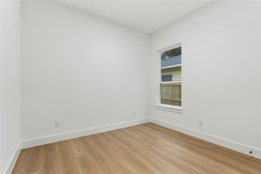 Spacious, unfurnished interior of a new home in , Dallas (Image 14).