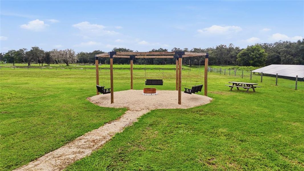 Community amenities in , Arcadia (Image 47).