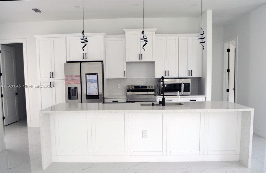 Furnished interior view inside a new home in , Lehigh Acres (Image 5).