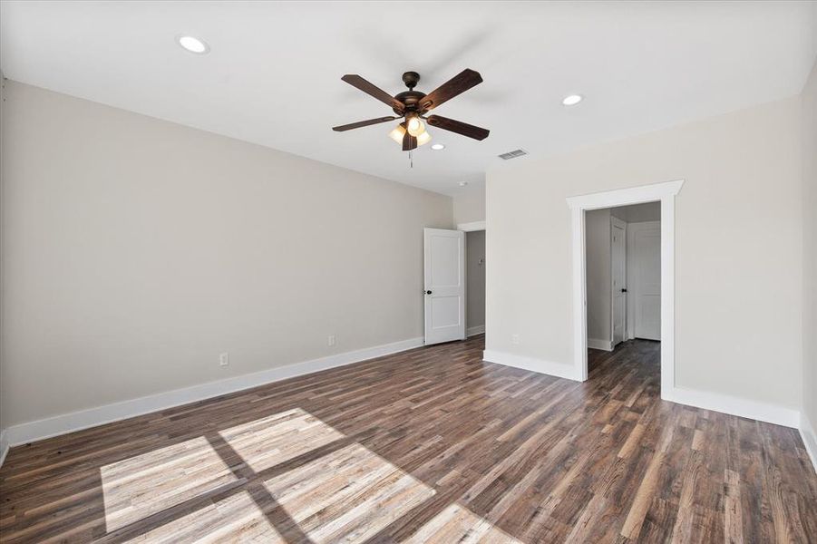 Spacious, unfurnished interior of a new home in , Streetman (Image 19). Spacious, unfurnished interior of a new home in , Streetman (Image 19).