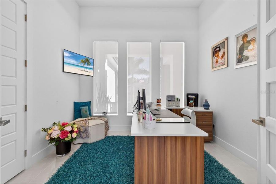 Furnished interior view inside a new home in , Cape Coral (Image 34).