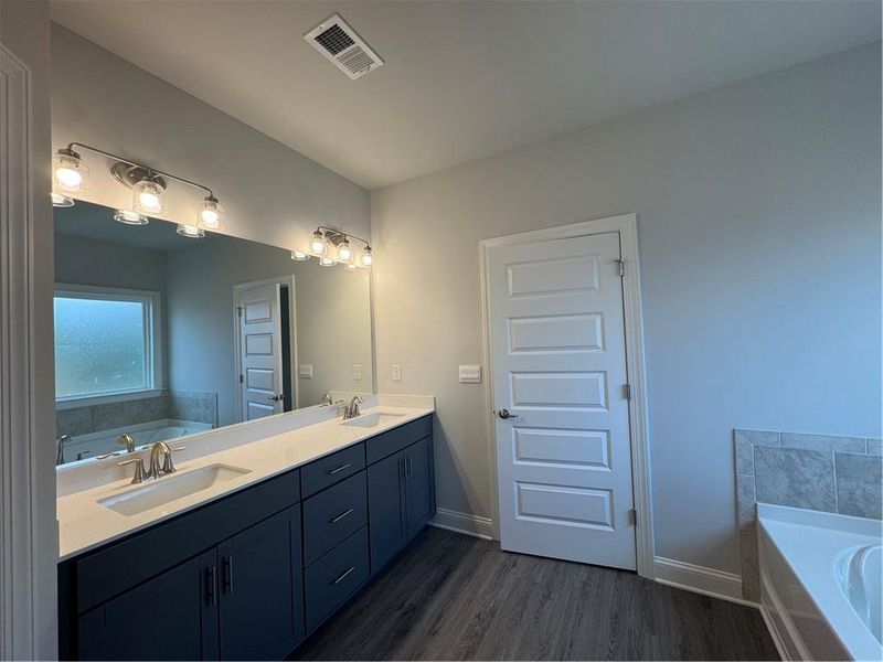 Furnished interior view inside a new home in Tuscany Hills, Douglasville (Image 11).