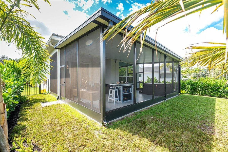 Exterior details and patio area of a home in , Port St. Lucie (Image 20).