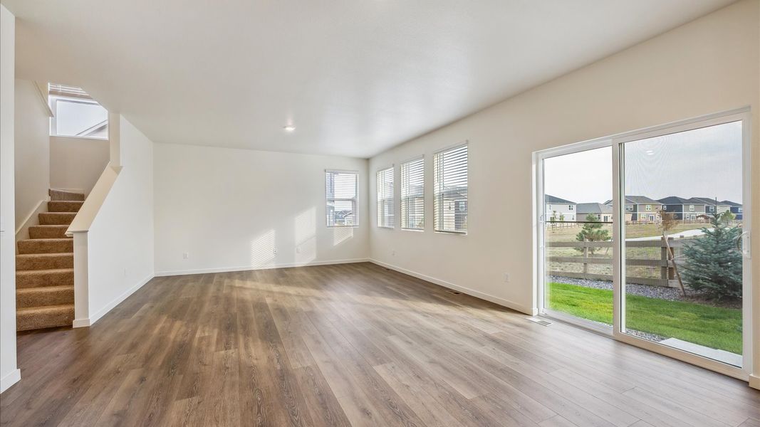 Spacious, unfurnished interior of a new home in Settlers Crossing, Commerce City (Image 14).