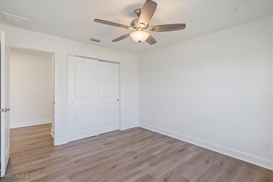 Spacious, unfurnished interior of a new home in Cape Coral, Cape Coral (Image 26).