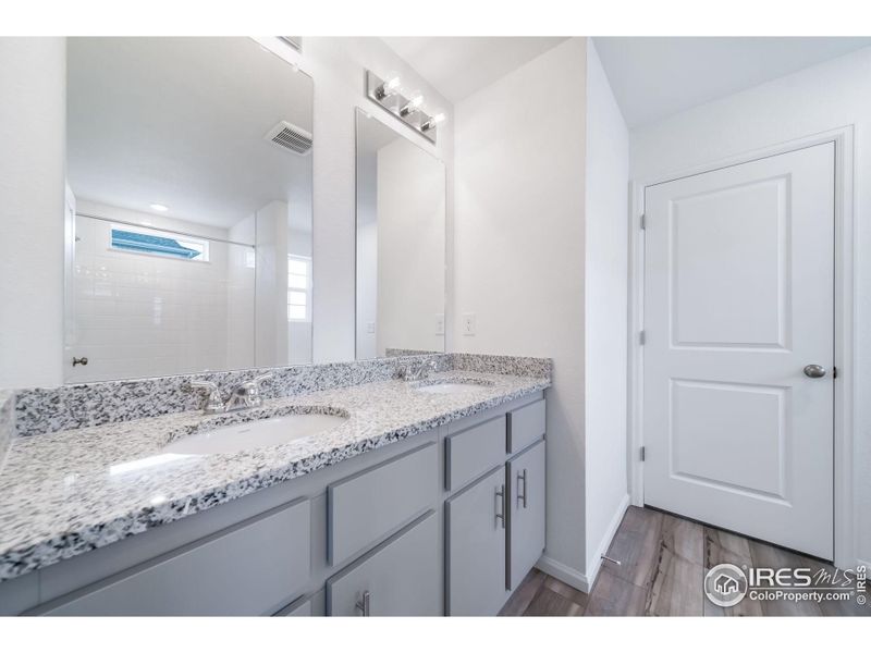 Furnished interior view inside a new home in Thompson River Ranch, Johnstown (Image 8).