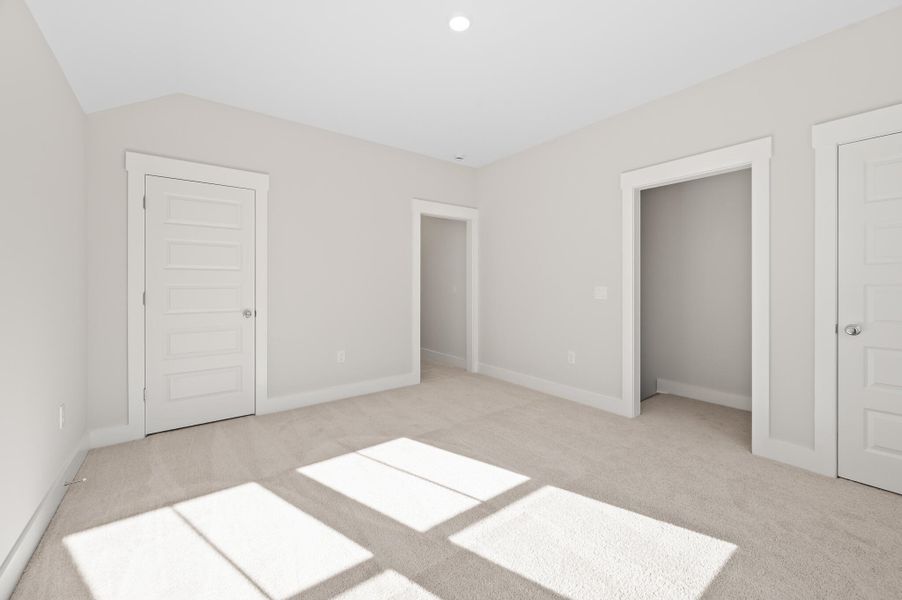 Spacious, unfurnished interior of a new home in , Moncks Corner (Image 25).