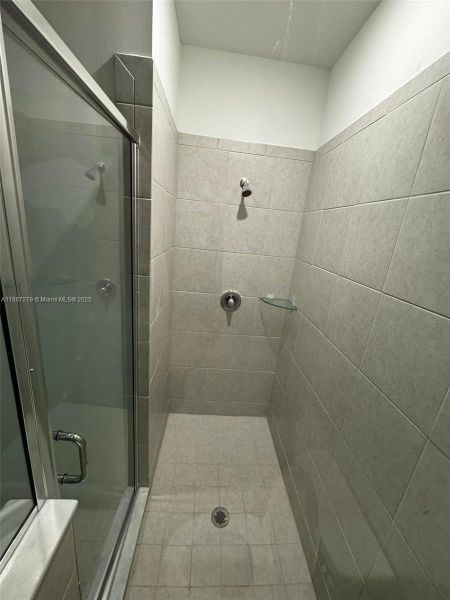 Image 28 of a home in .