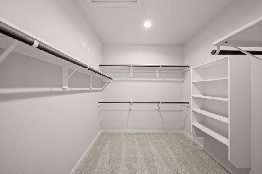 Spacious, unfurnished interior of a new home in Cypresswood Landing, Humble (Image 9).