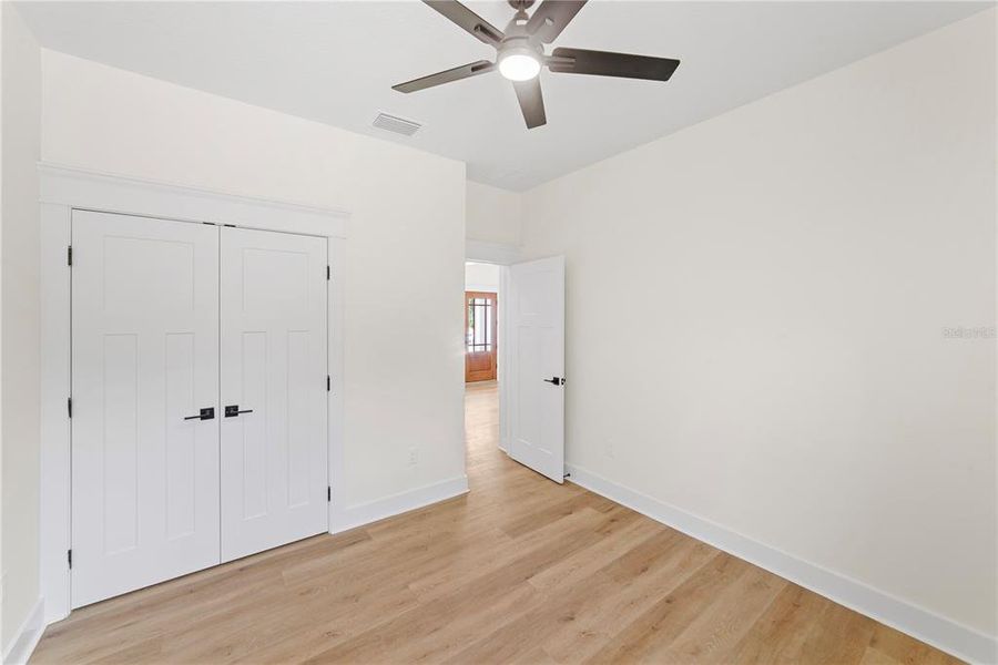 Spacious, unfurnished interior of a new home in , Webster (Image 31).