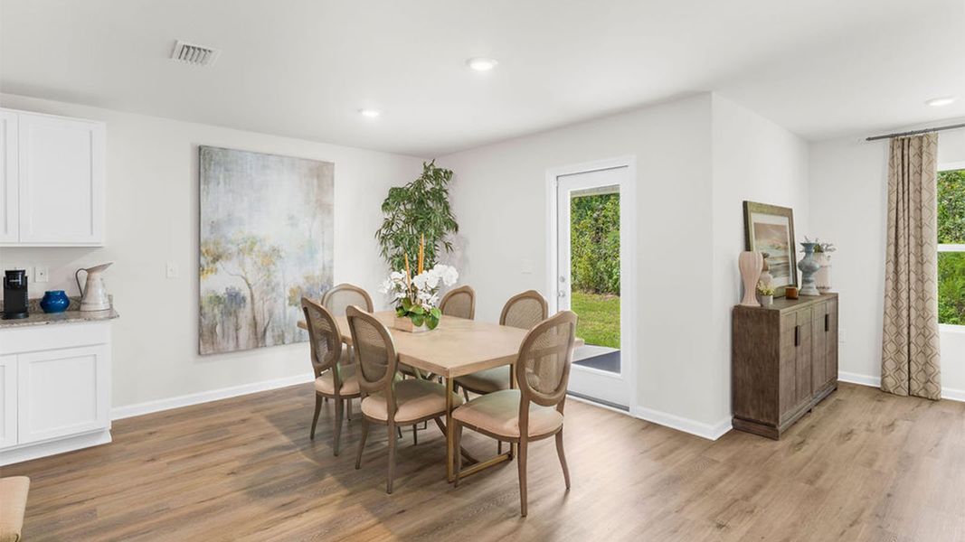 Furnished interior view inside a new home in Wesley Park, Crawfordville (Image 27).