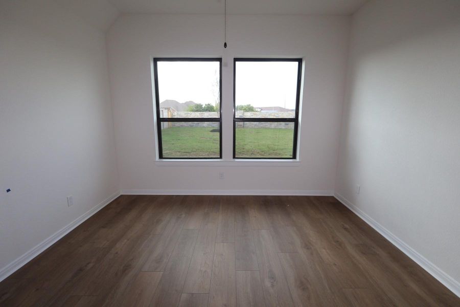 Spacious, unfurnished interior of a new home in Legacy - Retreat Collection, League City (Image 11).