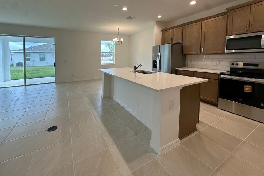 Modern Open-Concept Kitchen in Central Florida Home