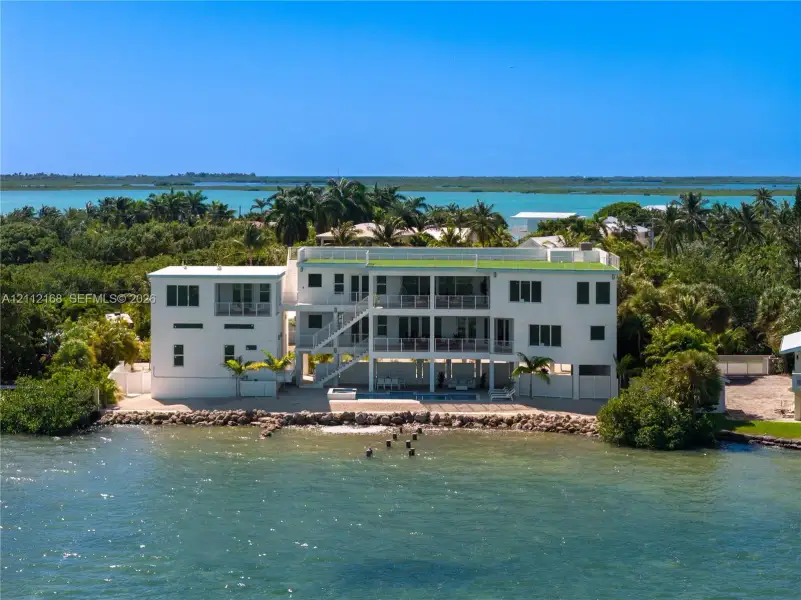 Condo located in Cudjoe Key, FL showcasing its design and architecture (Image 59). Condo located in Cudjoe Key, FL showcasing its design and architecture (Image 59).