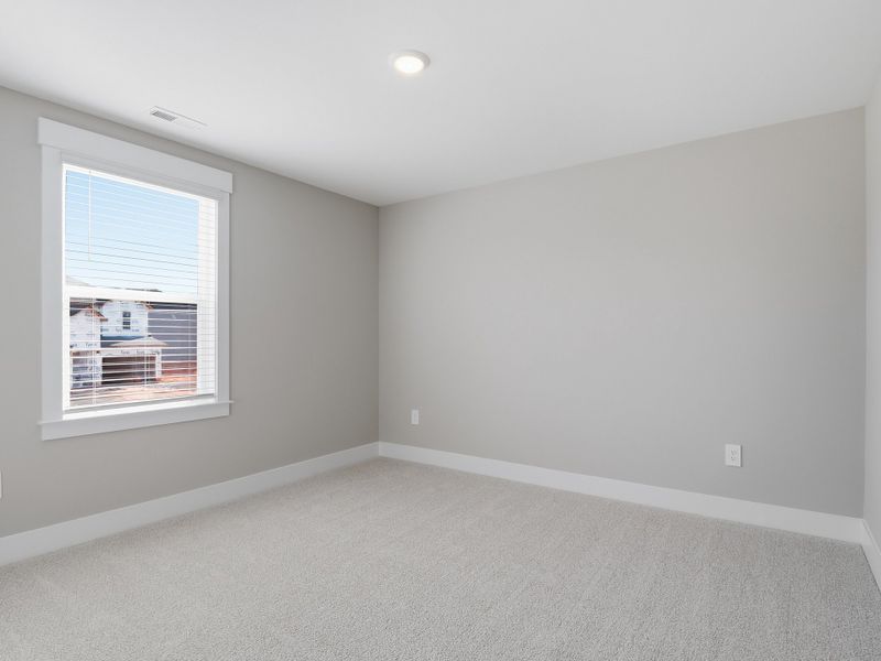 Spacious, unfurnished interior of a new home in Watkins Glen, Raleigh (Image 19).