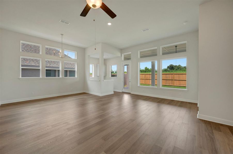 Spacious, unfurnished interior of a new home in Meridiana - Ascent Collection, Manvel (Image 19). Spacious, unfurnished interior of a new home in Meridiana - Ascent Collection, Manvel (Image 19).