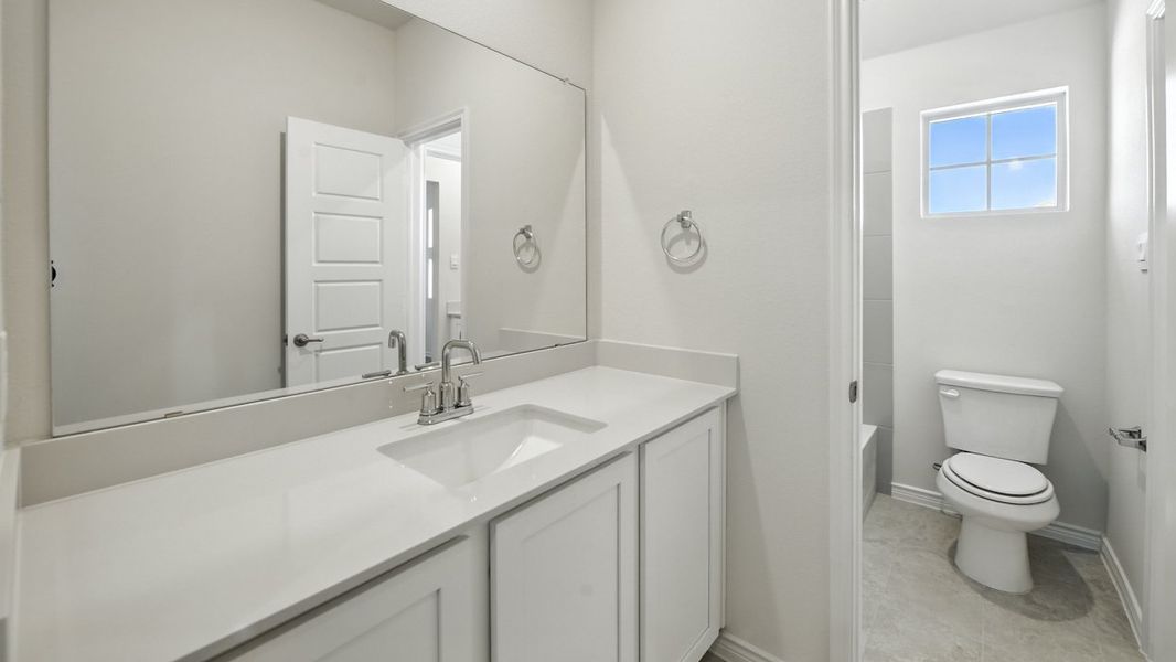 Representative furnished interior of a home built from the Tanzanite by D.R. Horton in The Woods at Lindsey Place, Anna (Image 6). Representative furnished interior of a home built from the Tanzanite by D.R. Horton in The Woods at Lindsey Place, Anna (Image 6).