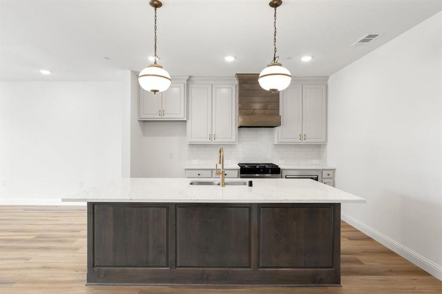 014-1208Armstrong-TheColony-TX-75056-Kitchen.jpg-SMALL