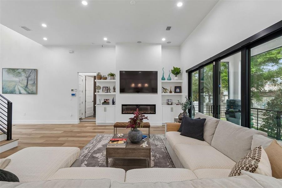 Furnished interior view inside a new home in , Tampa (Image 39). Furnished interior view inside a new home in , Tampa (Image 39).