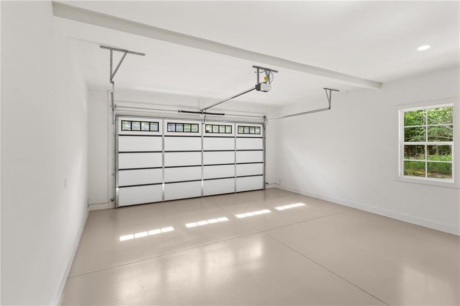 Spacious, unfurnished interior of a new home in , Dahlonega (Image 31). Spacious, unfurnished interior of a new home in , Dahlonega (Image 31).