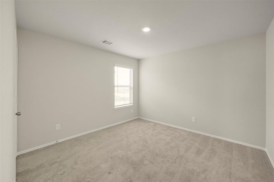 Spacious, unfurnished interior of a new home in Binford Creek, Waller (Image 26). Spacious, unfurnished interior of a new home in Binford Creek, Waller (Image 26).
