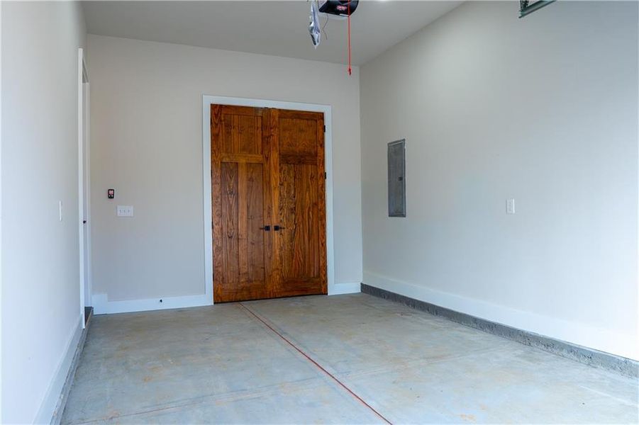 Image 36 of a home in .