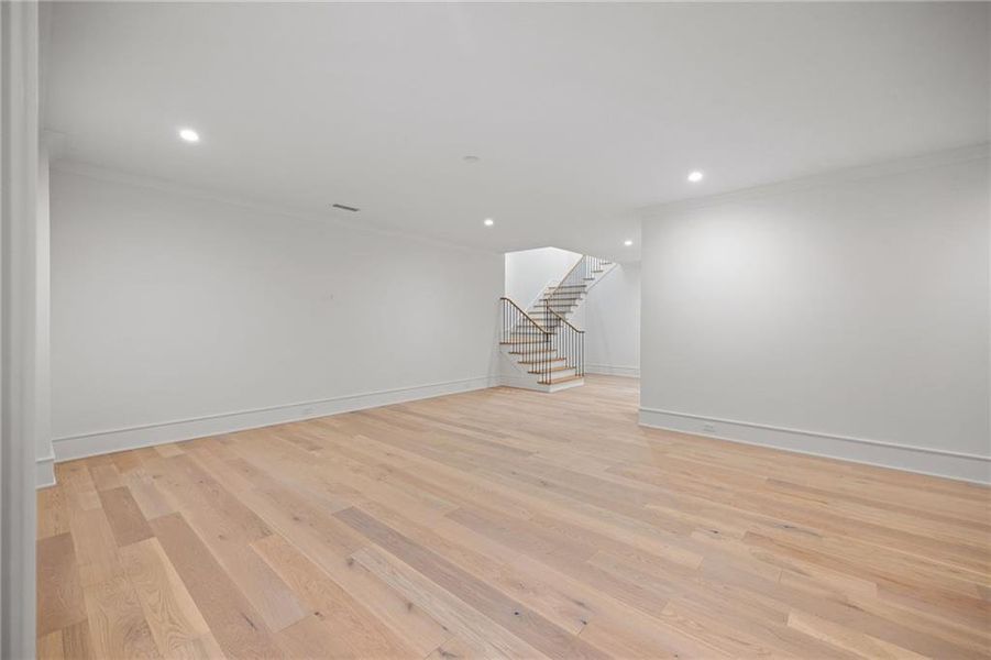 Spacious, unfurnished interior of a new home in , Atlanta (Image 48).