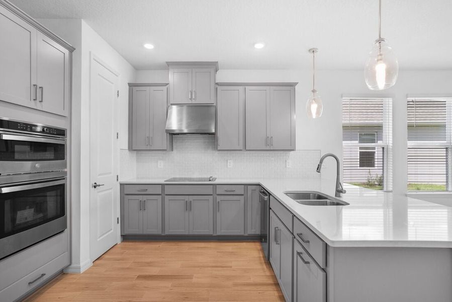Representative furnished interior of a home built from the Captiva by Taylor Morrison in Indigo Creek, Apollo Beach (Image 8).